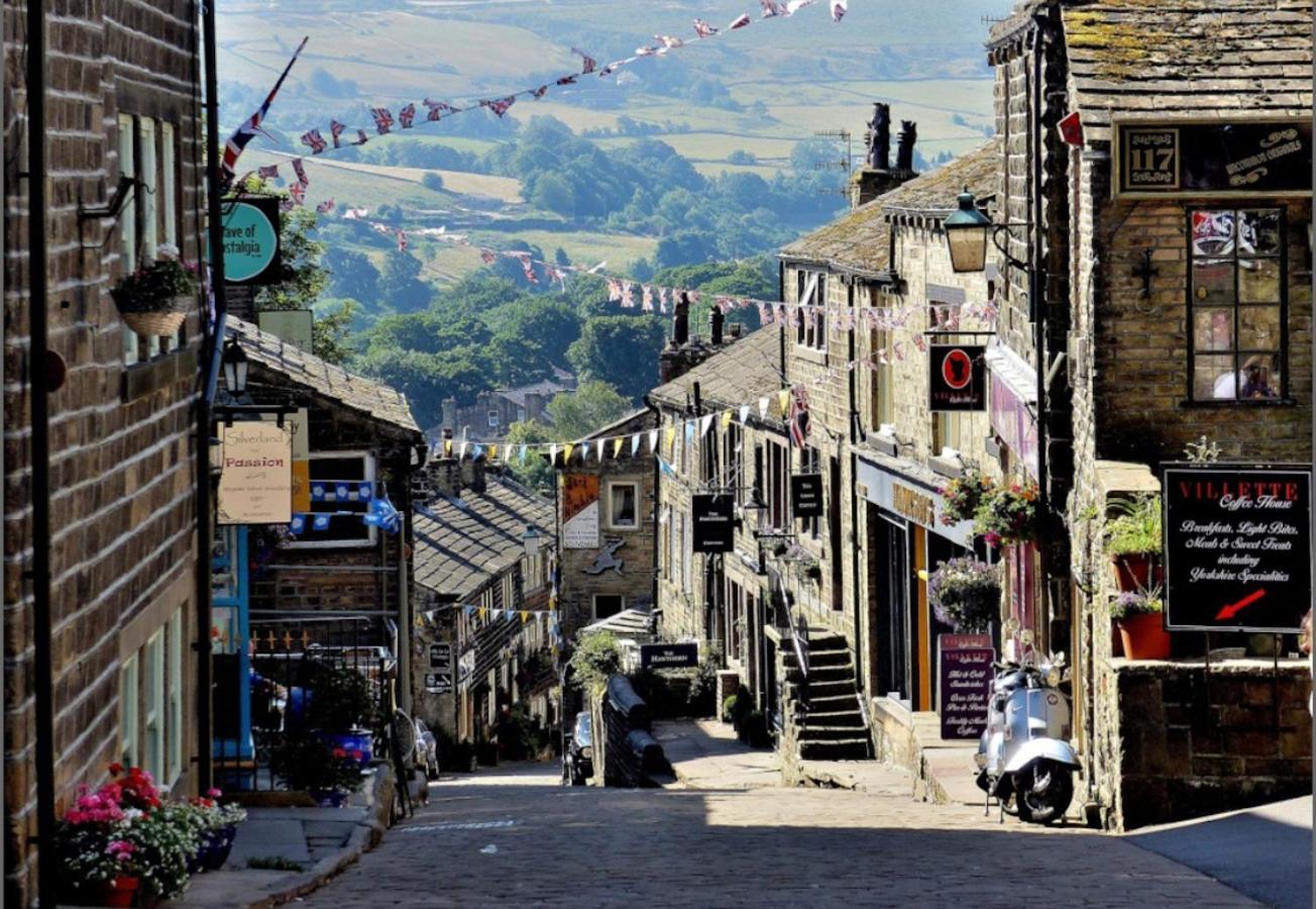 Prince St Cottage - Haworth - Sleeps 4 Экстерьер фото